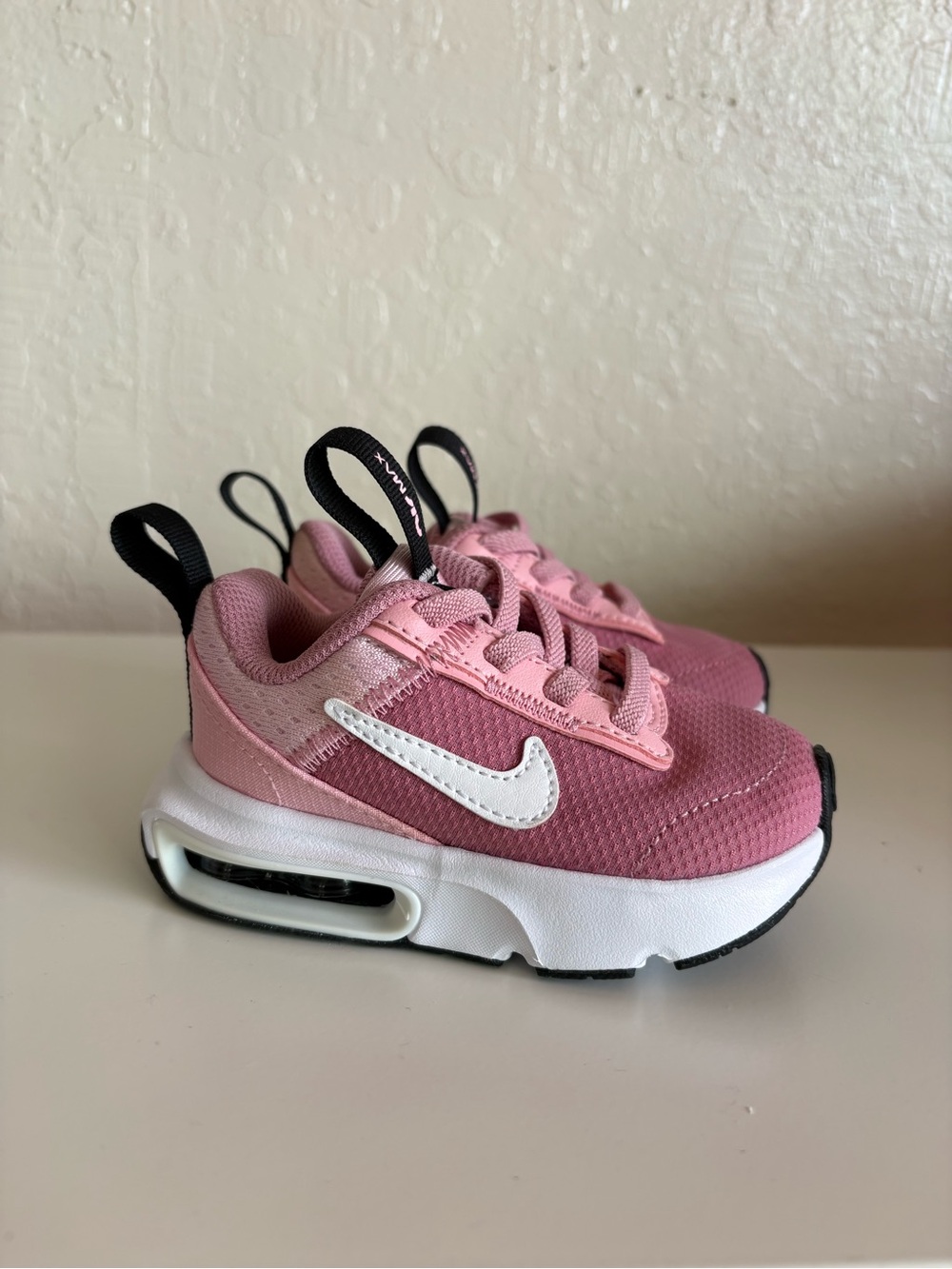 NEW Nike Toddler Pink and White Air Max Sneakers
